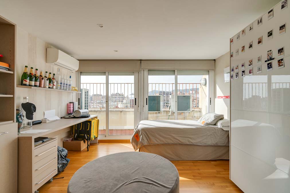 Dormitorio ático venta calle Balmes Barcelona