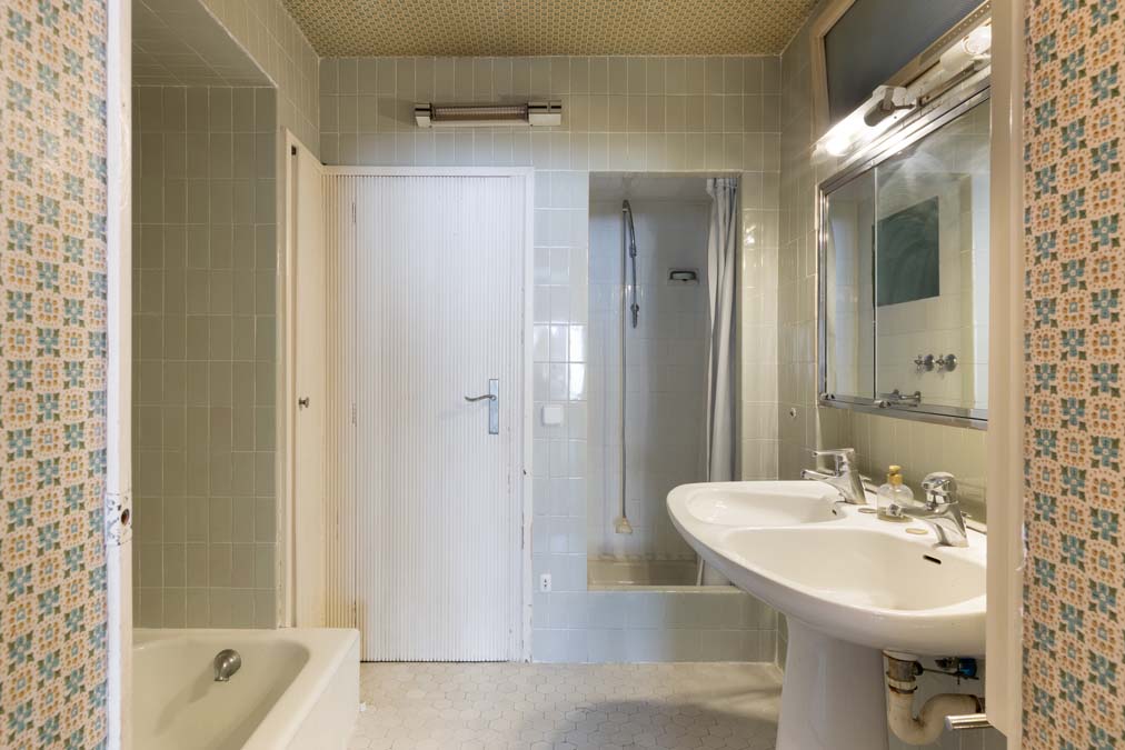 baño piso venta zona turó park barcelona